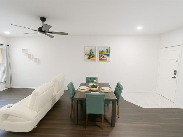 5550  Spring Valley Road  E22, Dallas Texas 75254