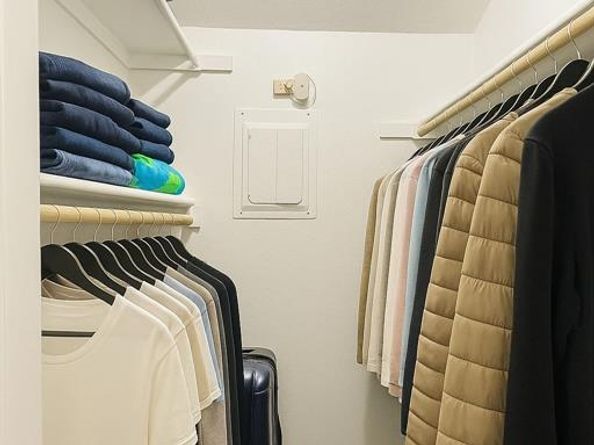 5550  Spring Valley Road  E22, Dallas Texas 75254