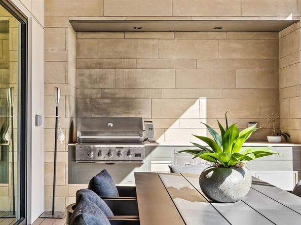 11712  Jamestown Road , Dallas Texas 75230