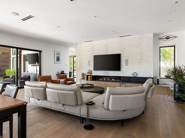 11712  Jamestown Road , Dallas Texas 75230