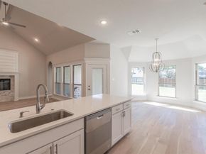 609  Keel Way , Azle Texas 76020