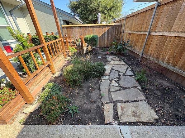 13632  Flagstone Lane , Dallas Texas 75240