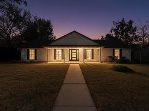 2203  Foxcroft Circle , Denton Texas 76209