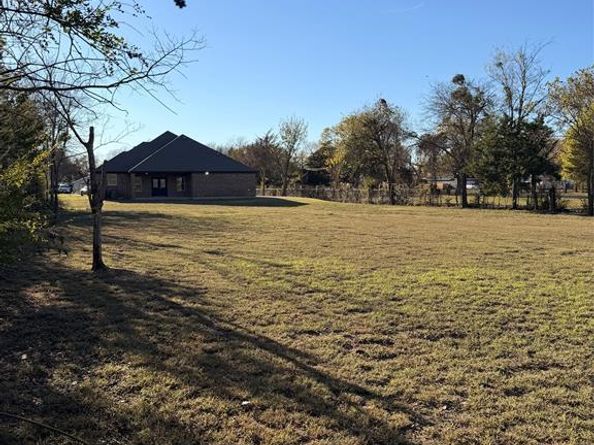 4274  Elkins Avenue , Lancaster Texas 75134