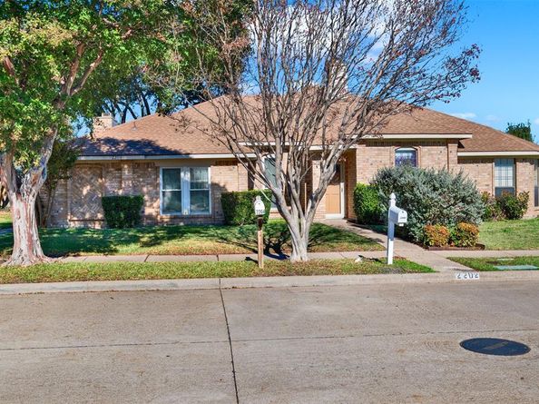 2204  Overview Lane , Garland Texas 75044