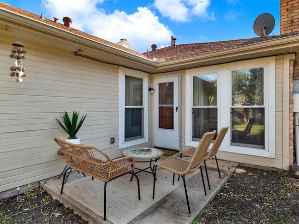 2204  Overview Lane , Garland Texas 75044