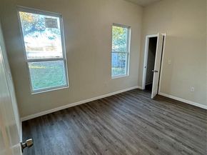 428 N State Street , Lancaster Texas 75146