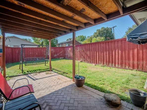 1208  Derby Run , Carrollton Texas 75007