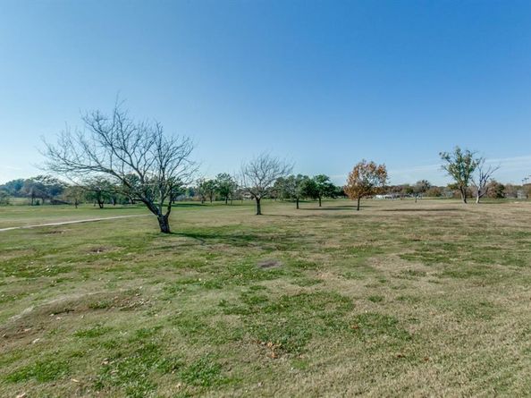 2722  Big Oaks Drive , Garland Texas 75044