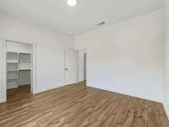 1307  Clinton Avenue , Fort Worth Texas 76164