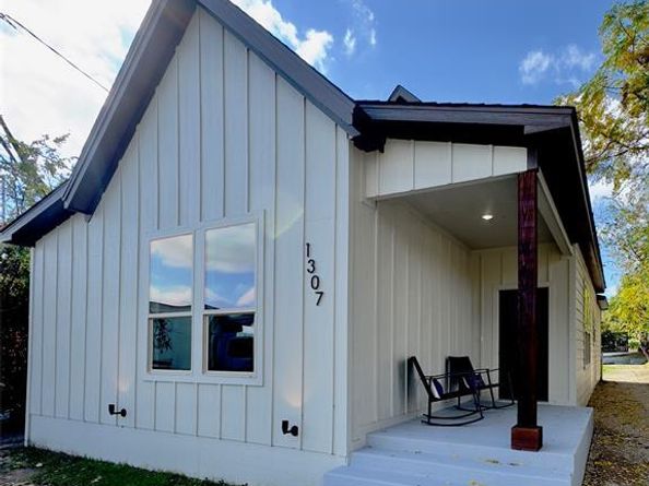1307  Clinton Avenue , Fort Worth Texas 76164