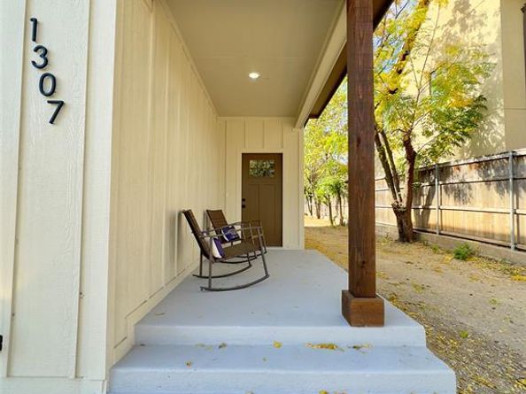 1307  Clinton Avenue , Fort Worth Texas 76164
