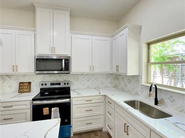 1307  Clinton Avenue , Fort Worth Texas 76164