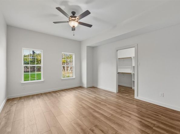 1307  Clinton Avenue , Fort Worth Texas 76164