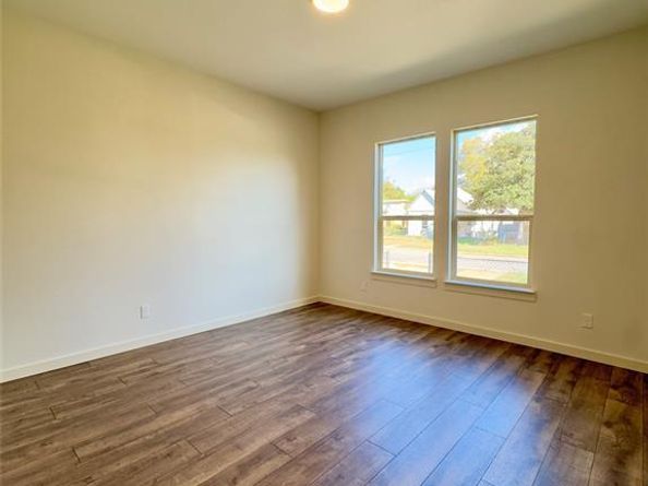 1307  Clinton Avenue , Fort Worth Texas 76164