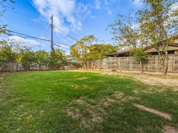 1307  Clinton Avenue , Fort Worth Texas 76164