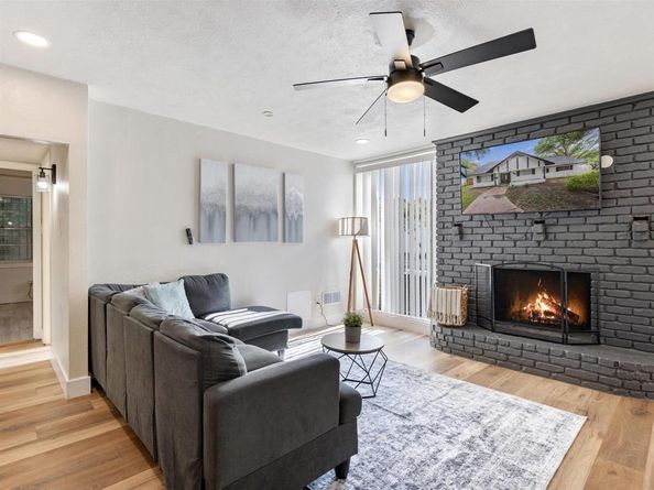 3614  Parader Court , Dallas Texas 75228