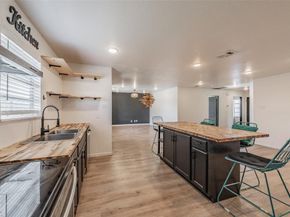 3305  Swan Street , Haltom City Texas 76117