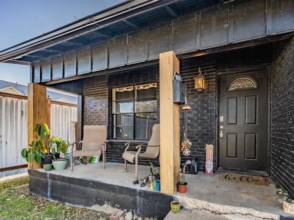 3305  Swan Street , Haltom City Texas 76117