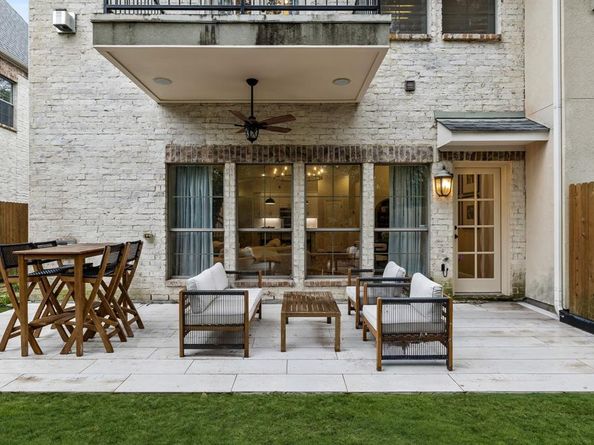 8815  Tudor Place , Dallas Texas 75228