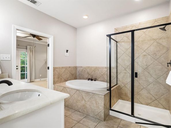 8815  Tudor Place , Dallas Texas 75228