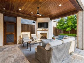 6622  Blue Valley Lane , Dallas Texas 75214