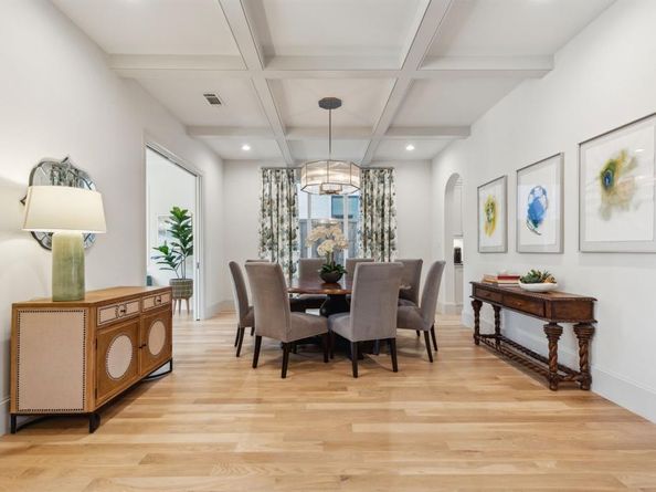 6622  Blue Valley Lane , Dallas Texas 75214