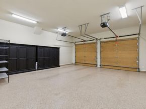 2  Bretton Creek Court , Dallas Texas 75220