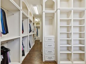 2  Bretton Creek Court , Dallas Texas 75220