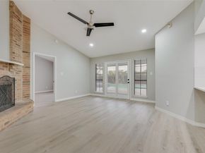 1040  Eagle Drive , DeSoto Texas 75115