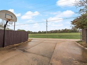 1040  Eagle Drive , DeSoto Texas 75115