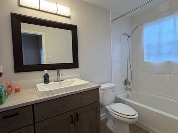 9747  Whitehurst Drive  168, Dallas Texas 75243