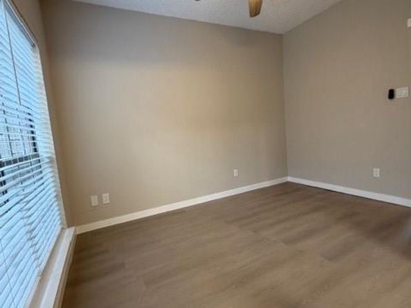 9747  Whitehurst Drive  168, Dallas Texas 75243