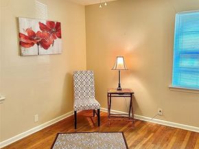 817  Laguna Drive , Denton Texas 76209