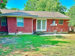 817  Laguna Drive , Denton Texas 76209