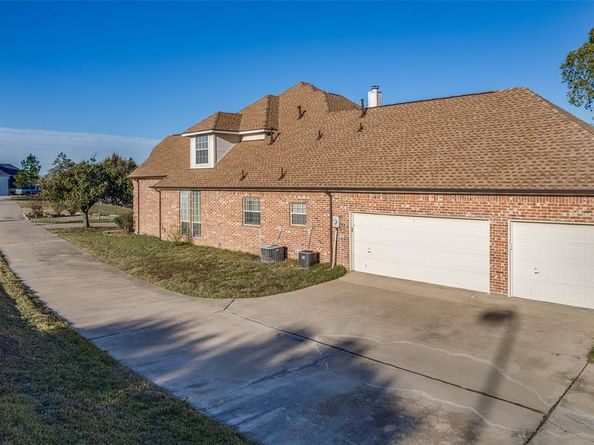 2436  Clear Creek Court , Cedar Hill Texas 75104