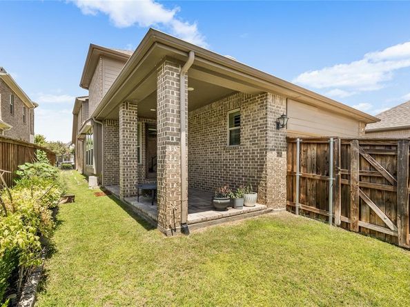 1330  Viridian Park Lane , Arlington Texas 76005