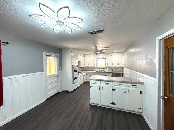 852  Odie Drive , White Settlement Texas 76108
