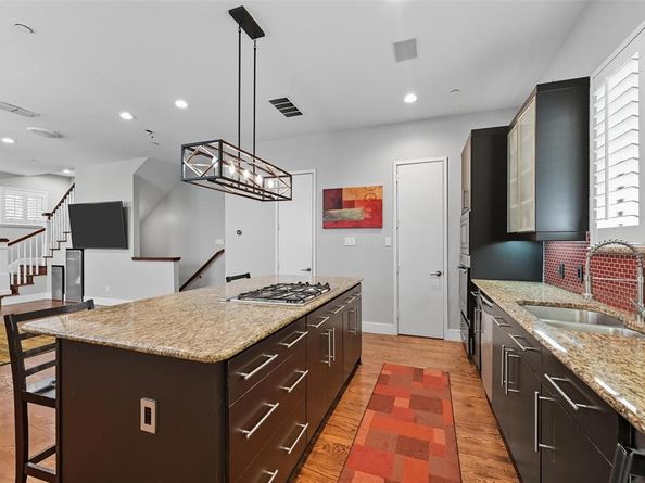 2411 N Hall Street  8, Dallas Texas 75204