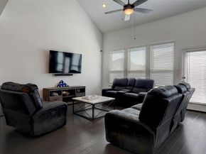 2918  Grand Lookout Lane , Arlington Texas 76001