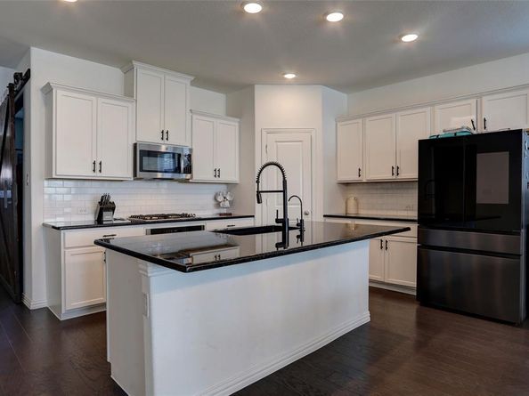 2918  Grand Lookout Lane , Arlington Texas 76001
