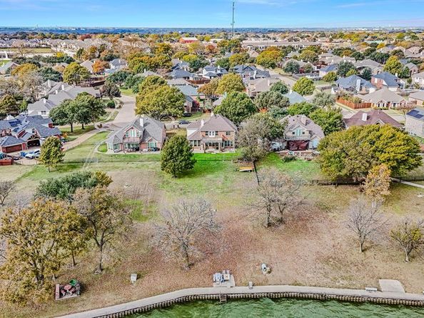 3806  Lakeside Drive , Rowlett Texas 75088