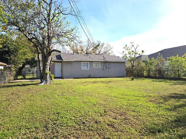 3735  Stateoak Drive , Dallas Texas 75241