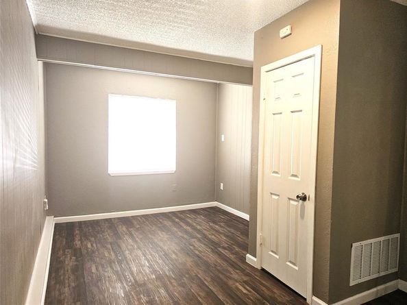 3735  Stateoak Drive , Dallas Texas 75241