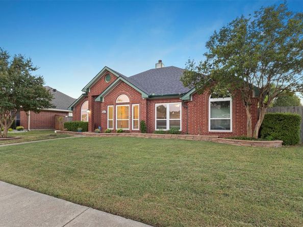 6617  Stamps Street , Rowlett Texas 75089