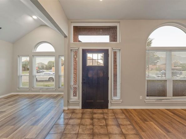 6617  Stamps Street , Rowlett Texas 75089