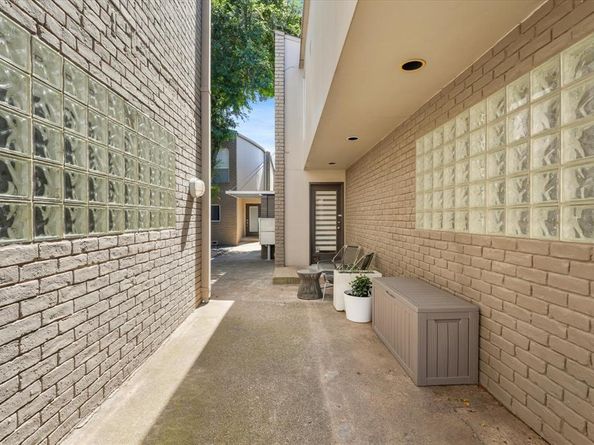 4231  Travis Street  29, Dallas Texas 75205