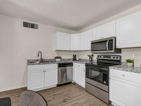 1130  Clark Trail , Grand Prairie Texas 75052