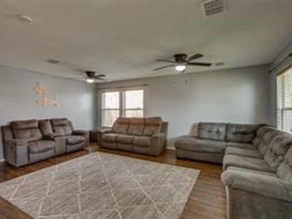 14846  Canyonridge Drive , Balch Springs Texas 75180