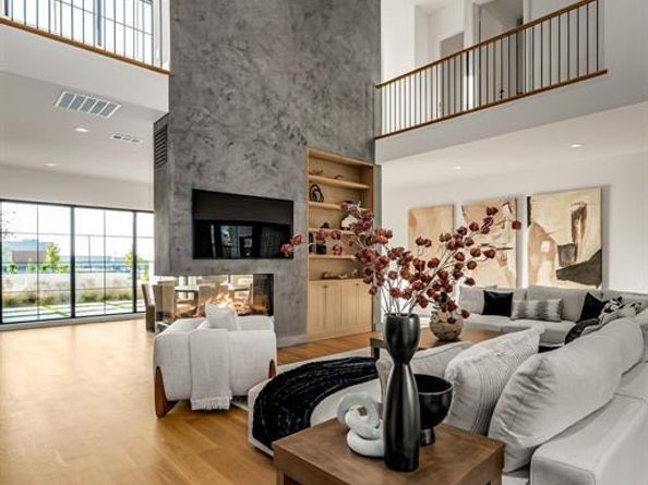 10050  Gooding Drive , Dallas Texas 75229